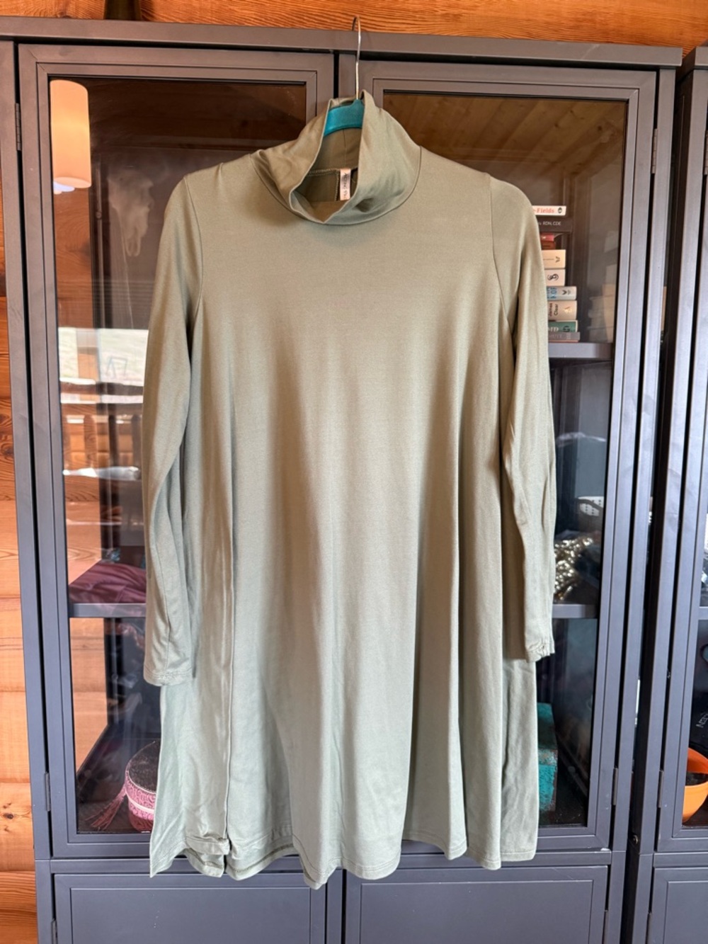 Acting Pro Olive Green Long Sleeve Top